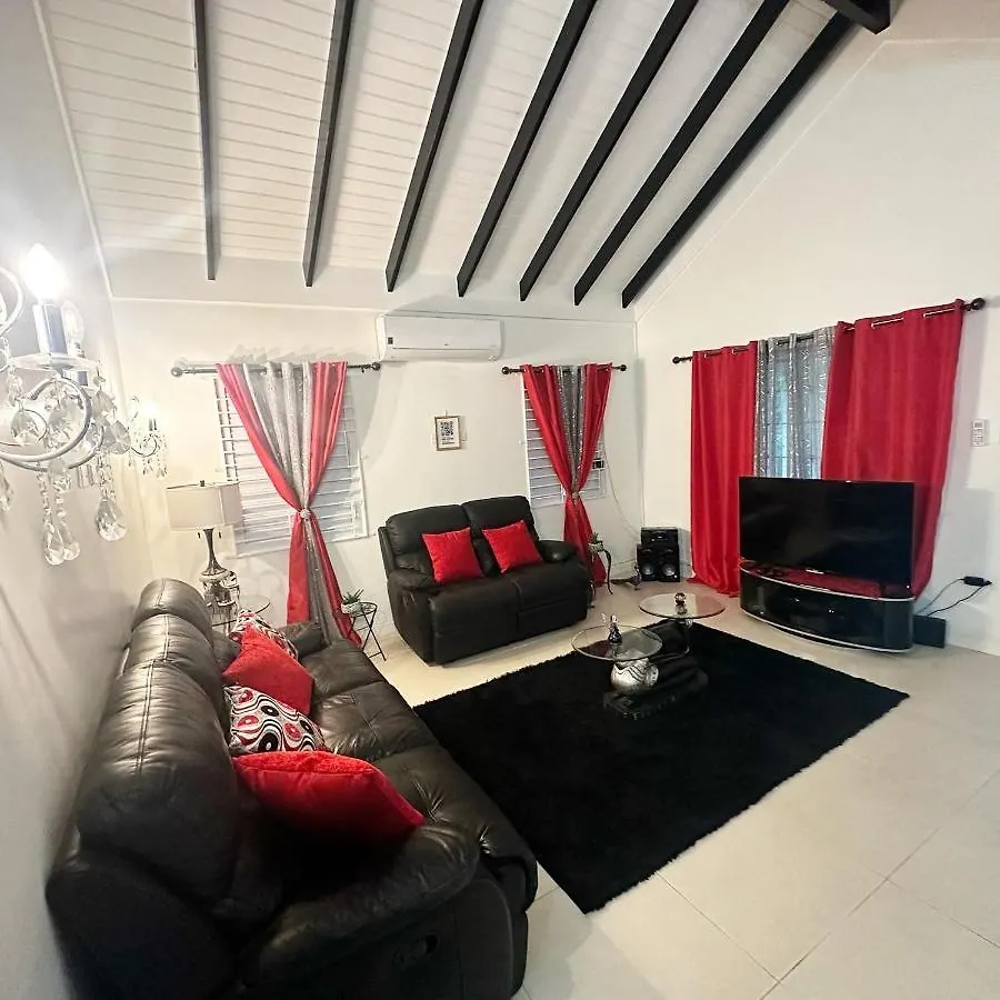 Cool-Shade Home At Richmond Estates Ocho Rios 0*,