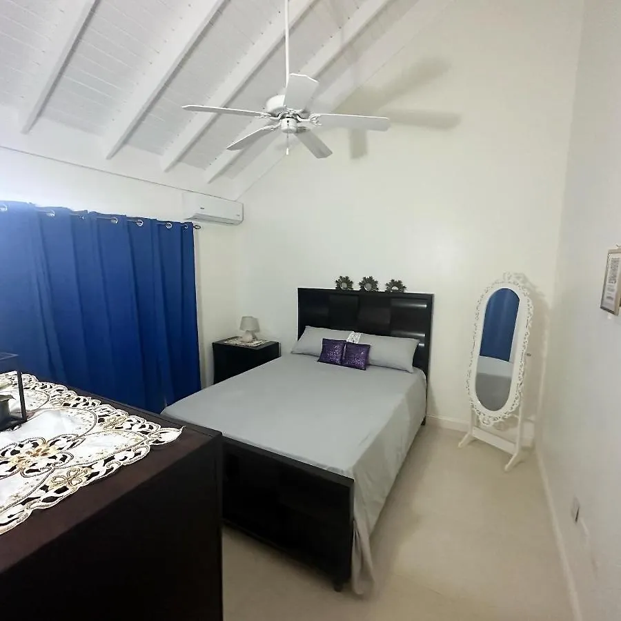 Cool-Shade Home At Richmond Estates Ocho Rios