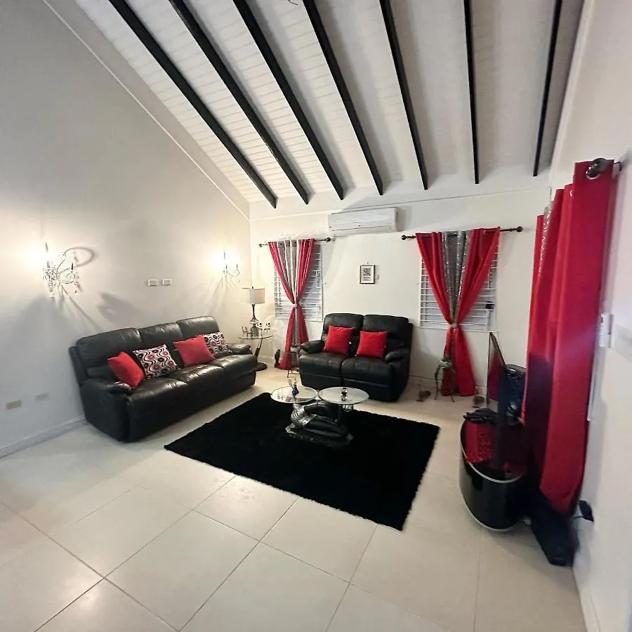Cool-Shade Home At Richmond Estates Ocho Rios